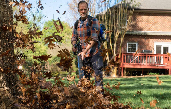 PORTABLE BACKPACK LEAF BLOWER