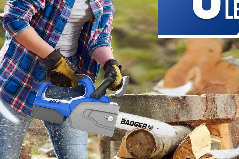 What size chainsaw do professional loggers use? - WILD BADGER POWER